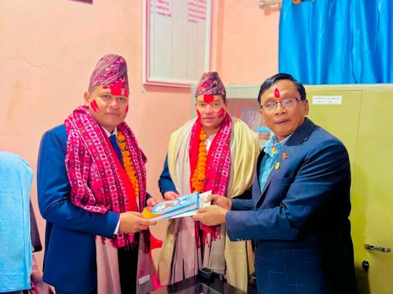 लालझाडीका प्रमुख प्रशासकीय अधिकृत सार्कीलाई बिदाइ, डंगौरालाई स्वागत